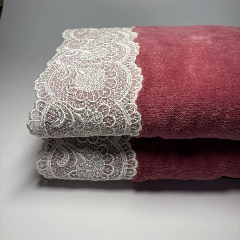 VTG MARTEX Invitation Luxor 100% Cotton Bath Towel USA Dark Pink With Lace Trim